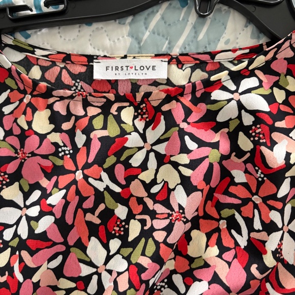 Floral First Love dress - Picture 3 of 3